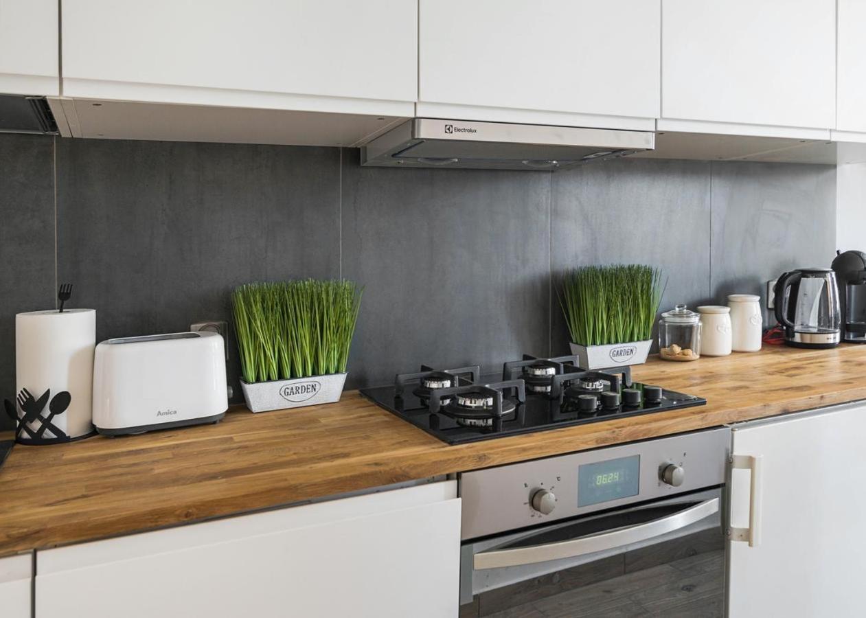 Cozy Apartment In The Centre Of Warsaw, Metro, Wi-Fi - By Hik Apartments Kültér fotó
